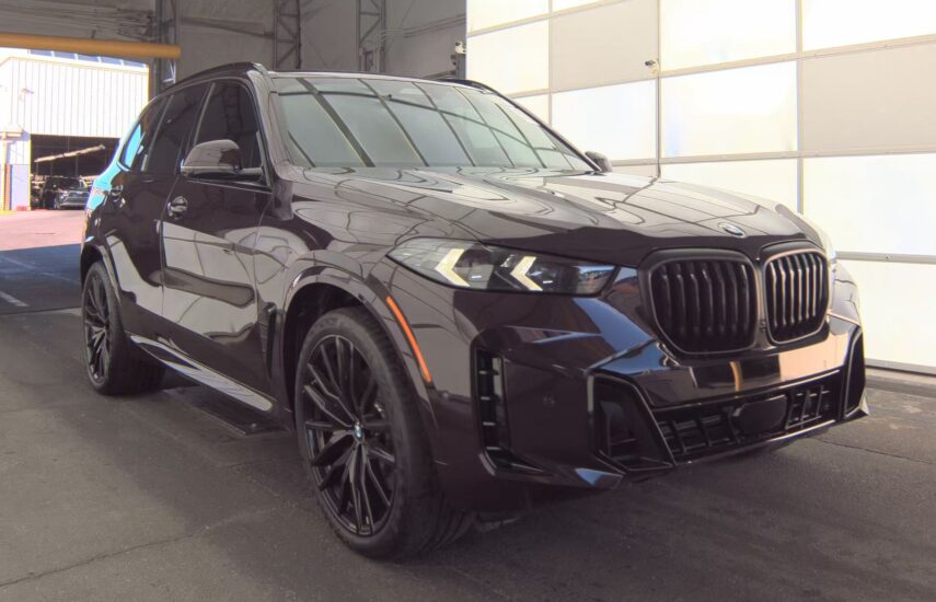 2025 BMW M5 xDrive40i M SPORT LINE