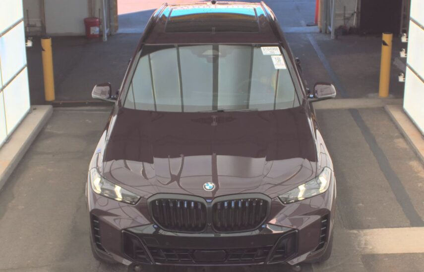 2025 BMW M5 xDrive40i M SPORT LINE