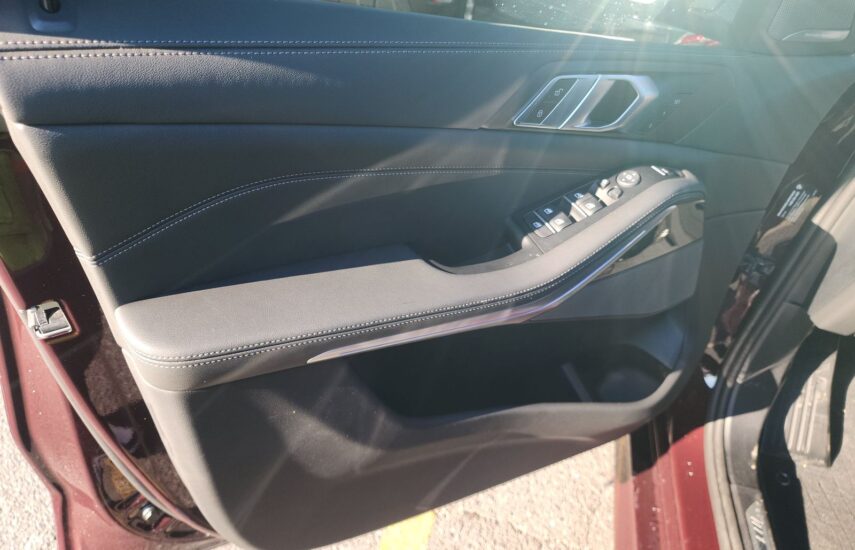 2025 BMW M5 xDrive40i M SPORT LINE