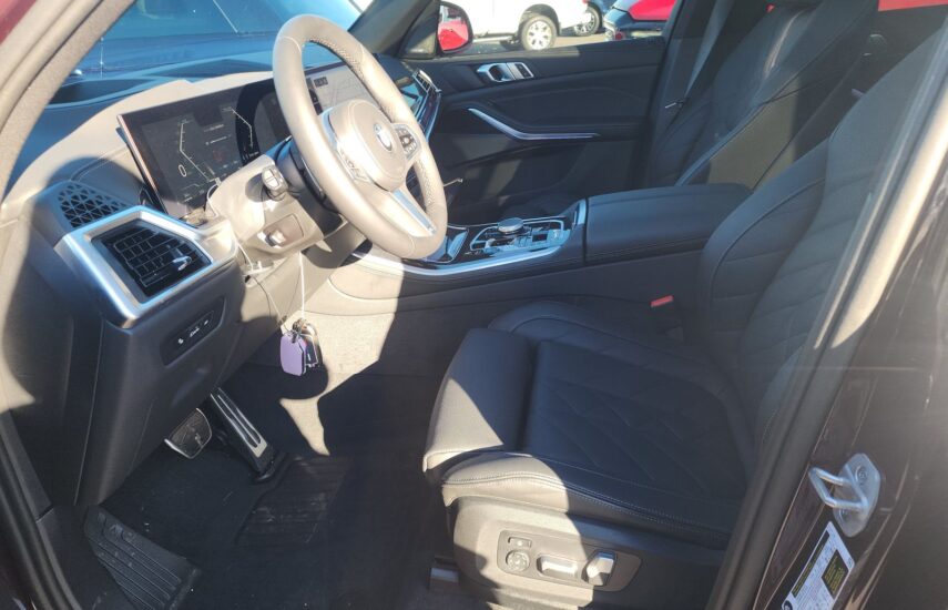 2025 BMW M5 xDrive40i M SPORT LINE