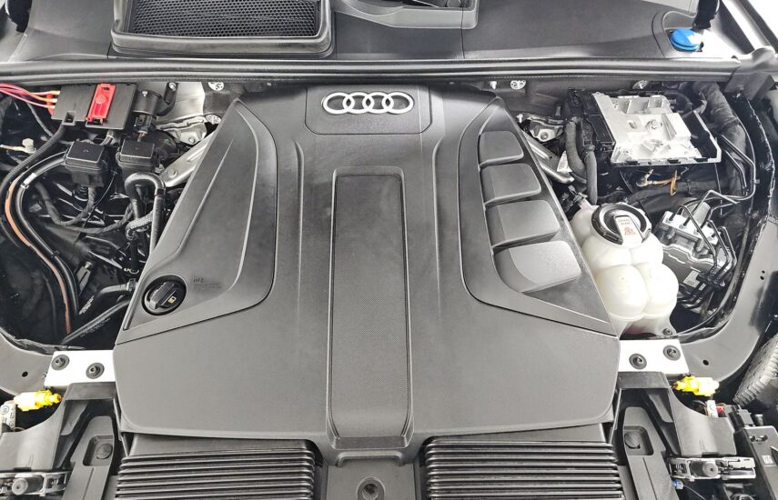 2025 Audi Q7 Premium Plus 45 TFSI