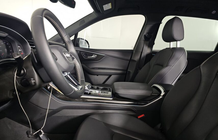 2025 Audi Q7 Premium Plus 45 TFSI
