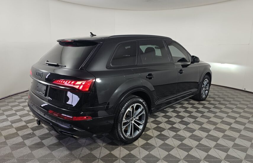 2025 Audi Q7 Premium Plus 45 TFSI
