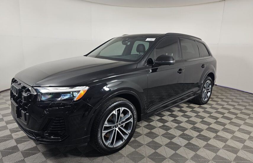 2025 Audi Q7 Premium Plus 45 TFSI