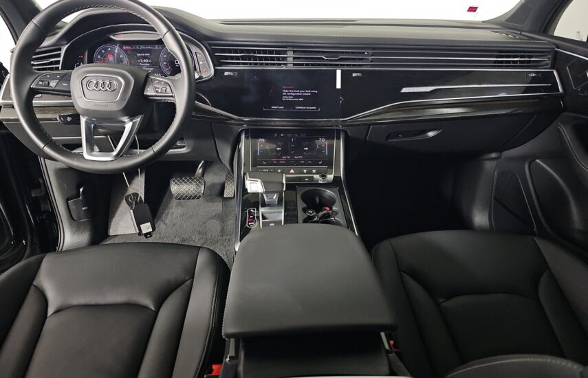 2025 Audi Q7 Premium Plus 45 TFSI