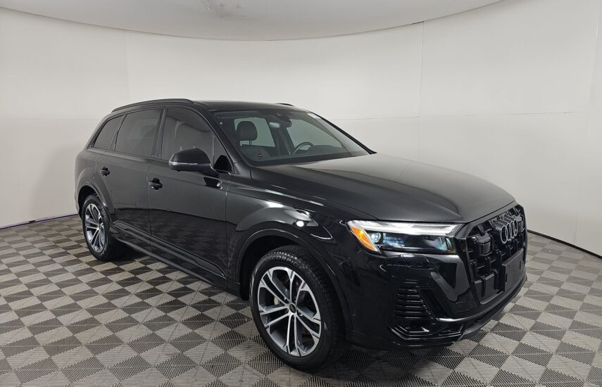 2025 Audi Q7 Premium Plus 45 TFSI