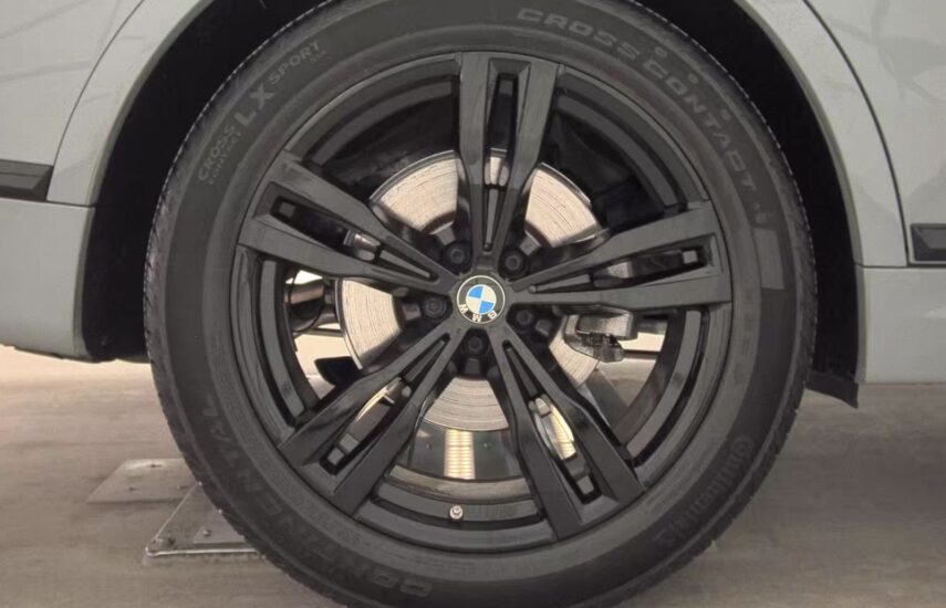 2023 BMW X7 Sports Activity