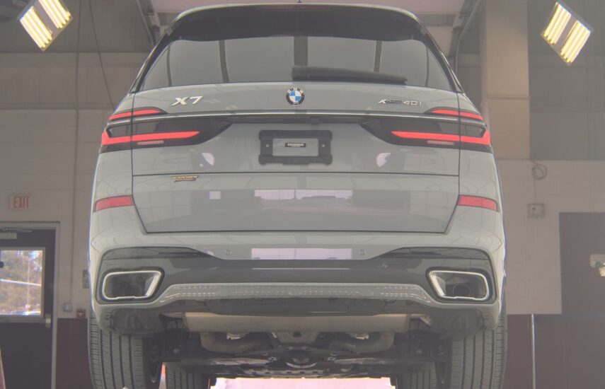 2023 BMW X7 Sports Activity