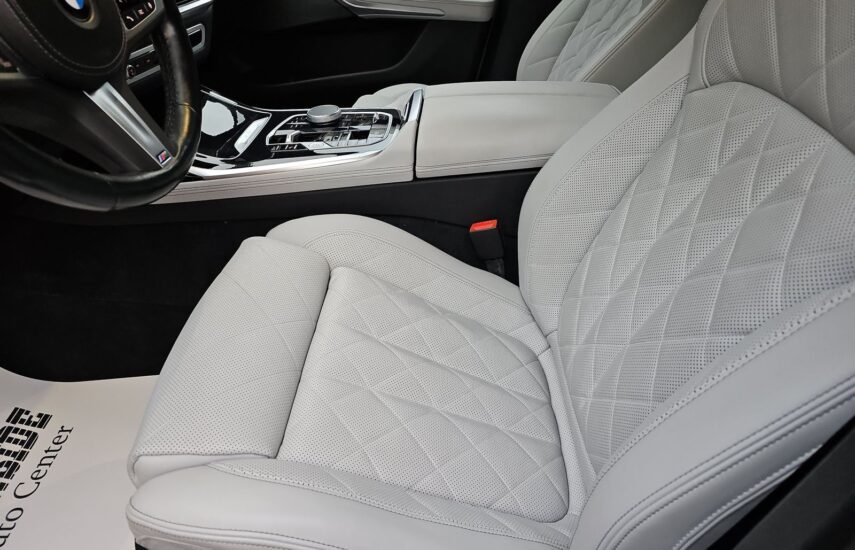 2023 BMW X7 Sports Activity