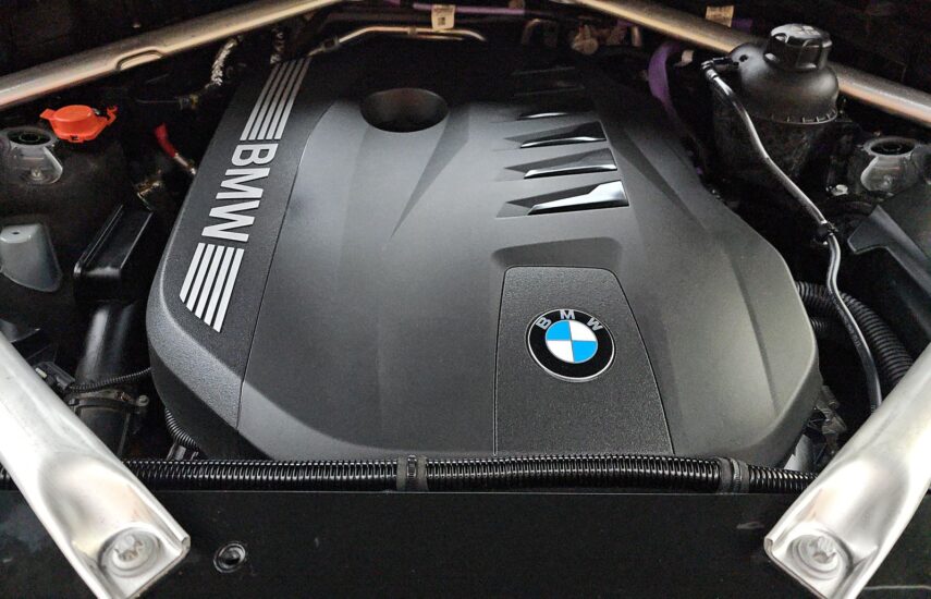 2023 BMW X7 Sports Activity