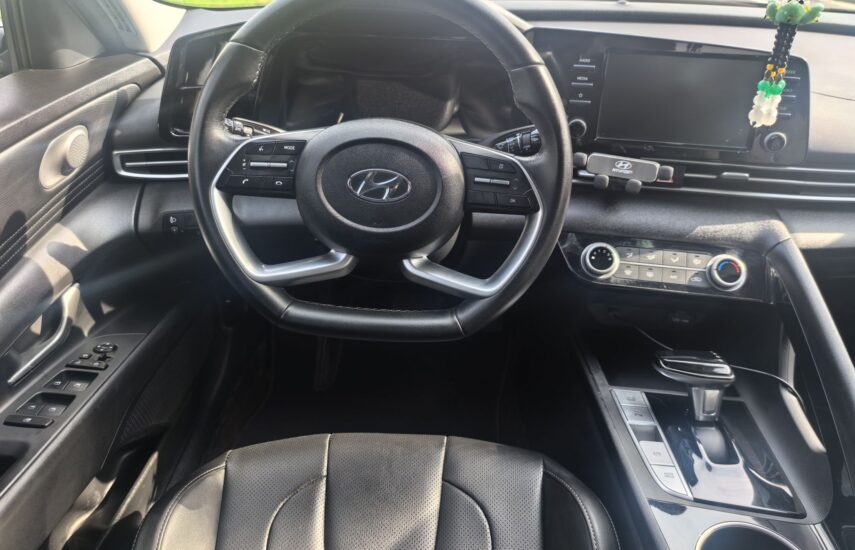 Hyundai Elantra 2022 1.5L CVT GLX Elite Edition