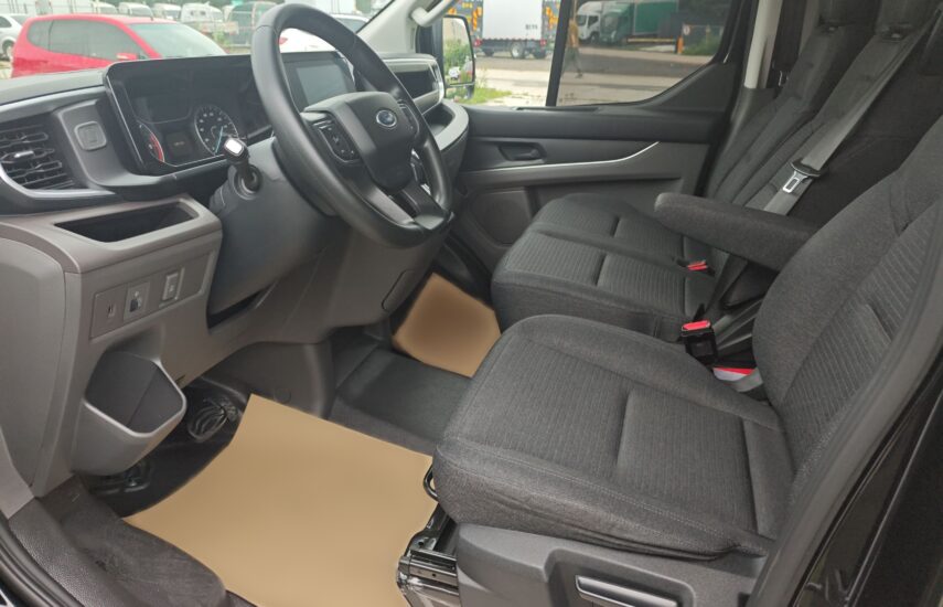 Ford Transit 2023 2.0T Diesel Automatic Multi-Function Commercial Vehicle Short Wheelbase Low Roof 5/6 Seats